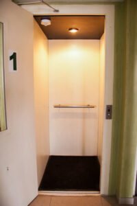 ascensor-discapacitados-estandar-en-foso17