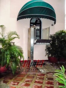 ascensor-discapacitados-media-cabina-modelo-toronto4