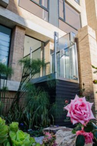 ascensor-media-cabina-discapacitados-castillo-reservado-29