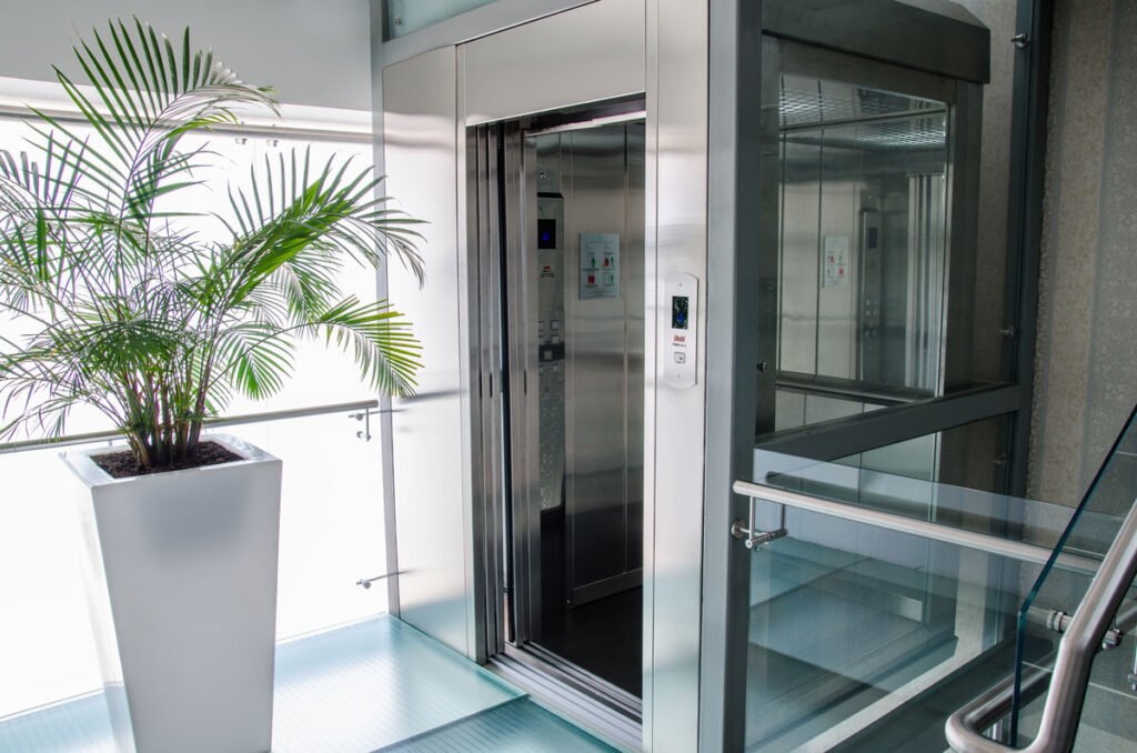ascensor puertas automáticas