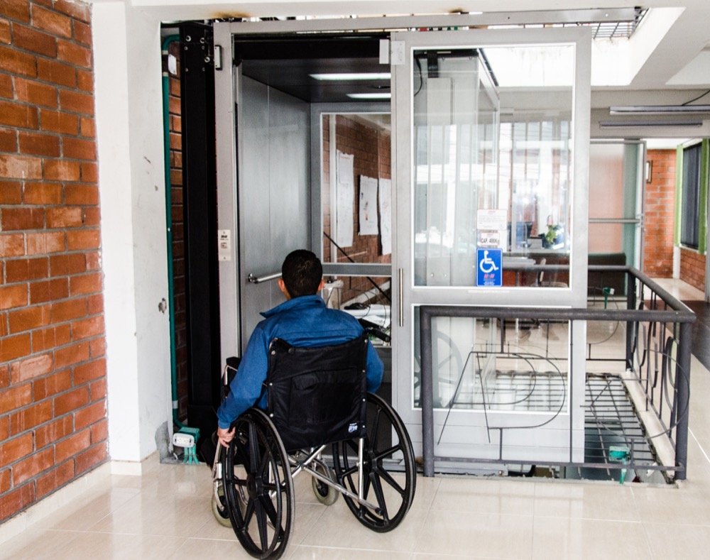 ascensor PMR inclusivo sin foso manizales