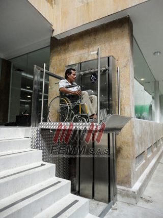 ascensor-discapacitados-media-cabina-modelo-toronto1