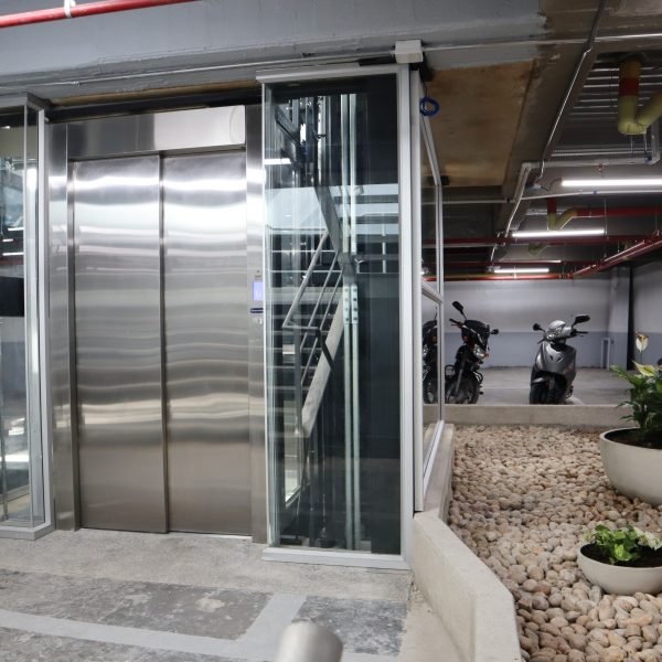 ascensor-pasajero-puerta-automática-1